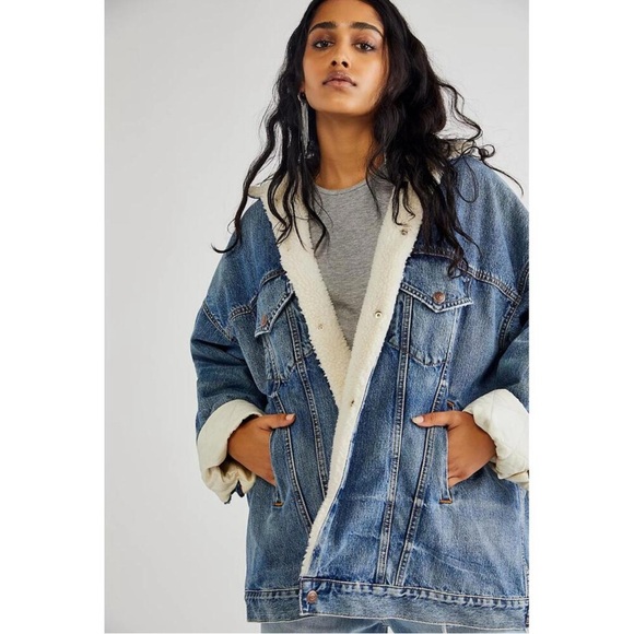 Denimist x Free People Serena Trucker Blue Denim Jean Jacket Sherpa lined NWT - Picture 4 of 5